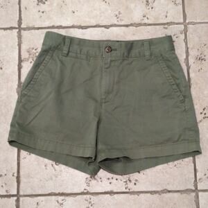 Gap Women's Khaki Short Olive Green 3" Size 2 Preppy Classic Neutral